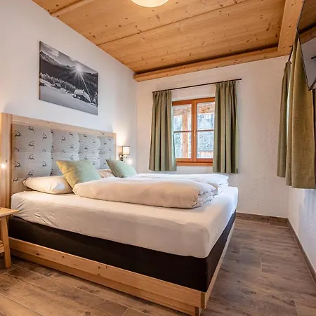 Premium Tauernstyle Golling *